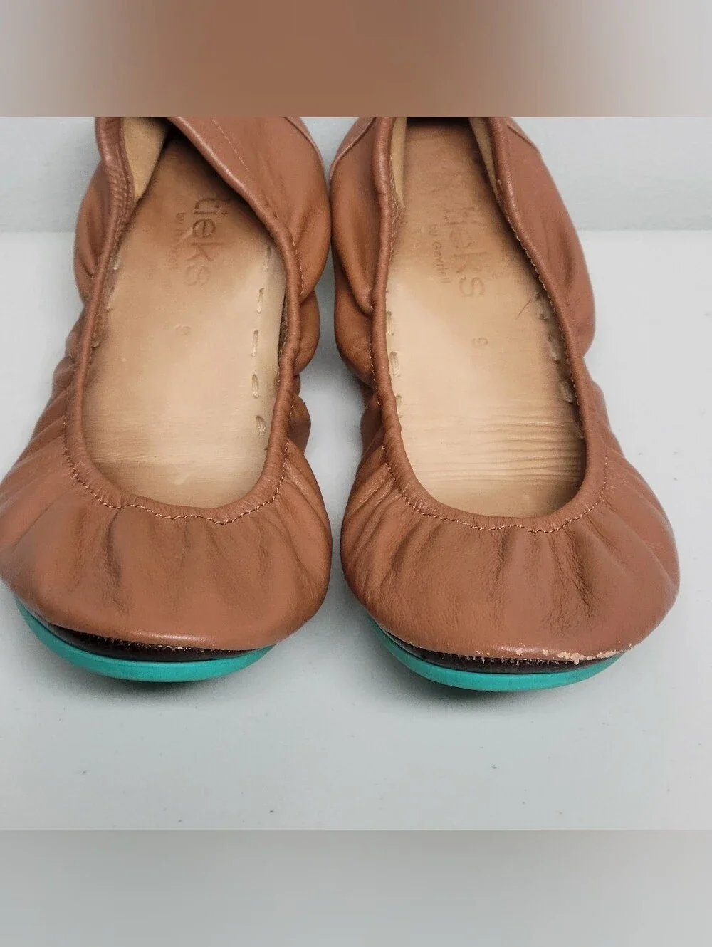 Teiks By Gravielli Foldable Ballet Flats Size 9 In Chesnut Color.